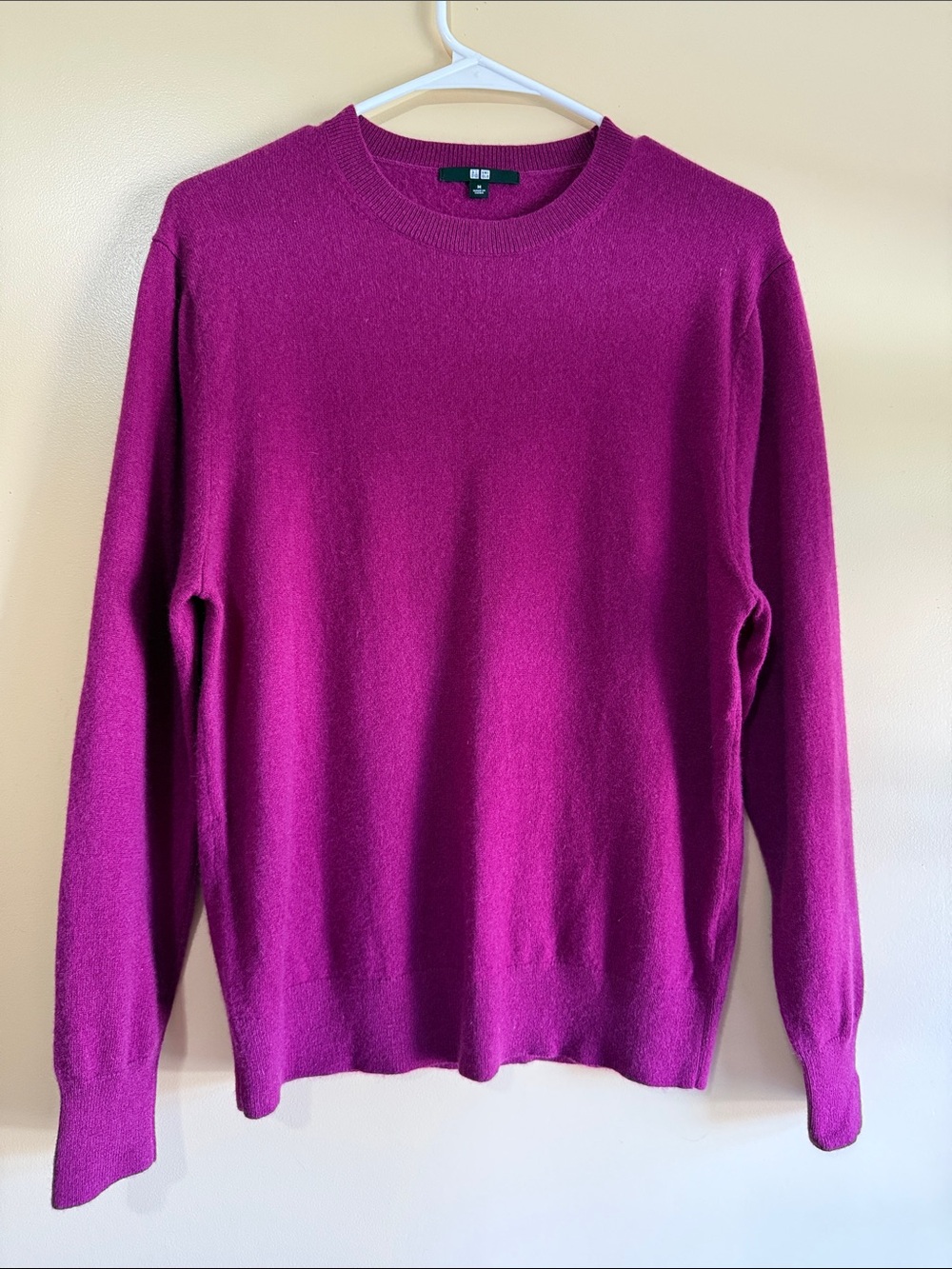 Uniqlo women  Crewneck Sweater - Fuchsia